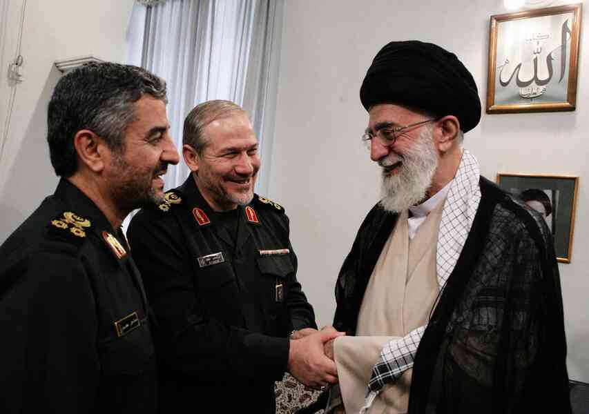 伊朗軍官之女獲澳洲永居權 八萬伊朗僑民聯署促驅逐