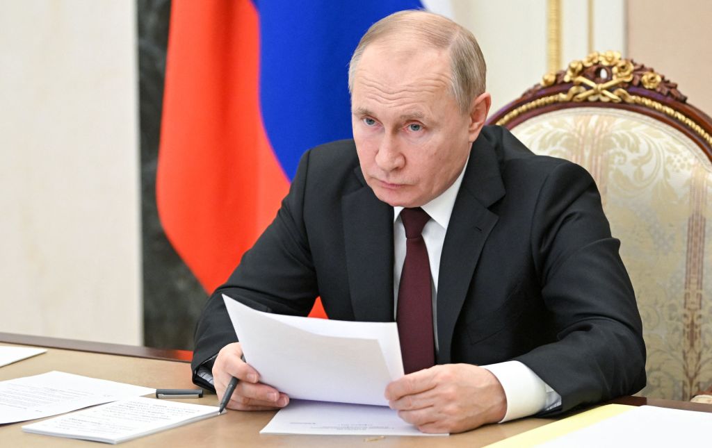 袁紅冰認為，俄中靠近，普京有盤算，中共愚蠢。圖為2022年2月17日，俄羅斯總統弗拉基米爾‧普京在莫斯科主持召開經濟問題會議。（ALEXEY NIKOLSKY/Sputnik/AFP via Getty Images）