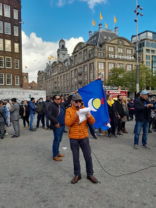 南蒙古大會（Southern Mongolian Congress）人權活動家埃爾貝雷爾圖·寶（Elbereltu Bao）在荷蘭慶祝全球三退人數破四億活動現場發言，揭露中共的罪恶。（大紀元）
