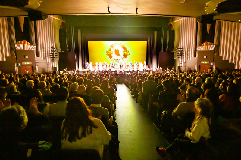 神韻倫敦恢宏上演 主流精英薈萃齊讚