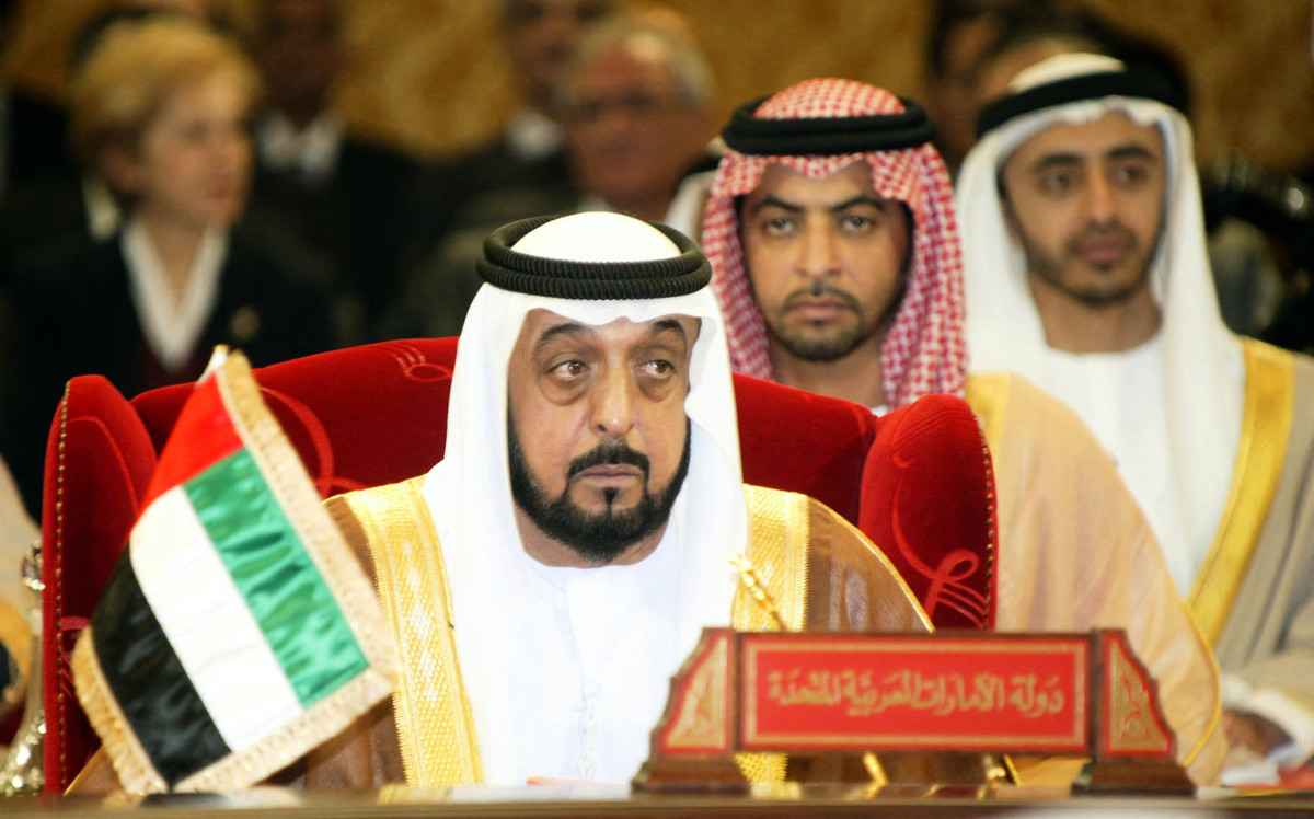 阿拉伯聯合酋長國總統哈利法（Sheikh Khalifa bin Zayed Al Nahyan）於2022年5月13日逝世，享年73歲。（資料圖）（ADAM JAN/AFP）