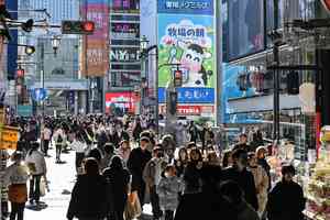 人類傾向於逆時針移動 科學家不知道原因