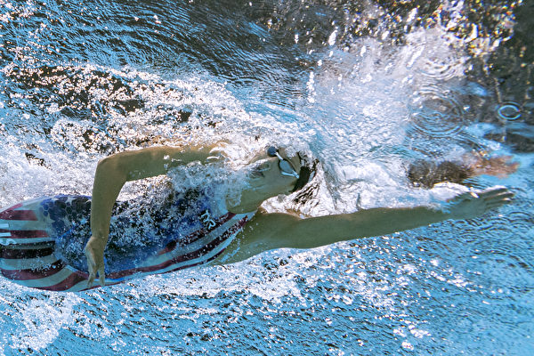 美國游泳女將雷德基（Katie Ledecky）今天（31日）在奧運女子800米自由式比賽中。（Francois-Xavier MARIT/AFP）