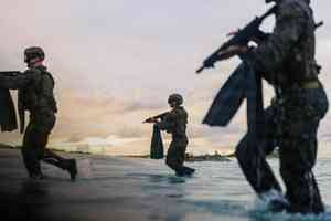 美軍部署行動引發對伊朗地面作戰的猜測