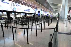 67歲俄女再涉偷渡 無票登機飛意大利被捕