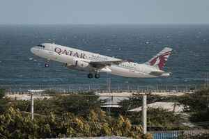卡塔爾航空班機遇氣流 12人受傷