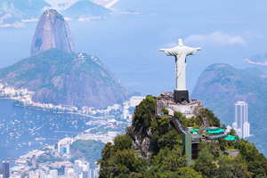 巴西宣佈：對加拿大及美國等國遊客免簽證
