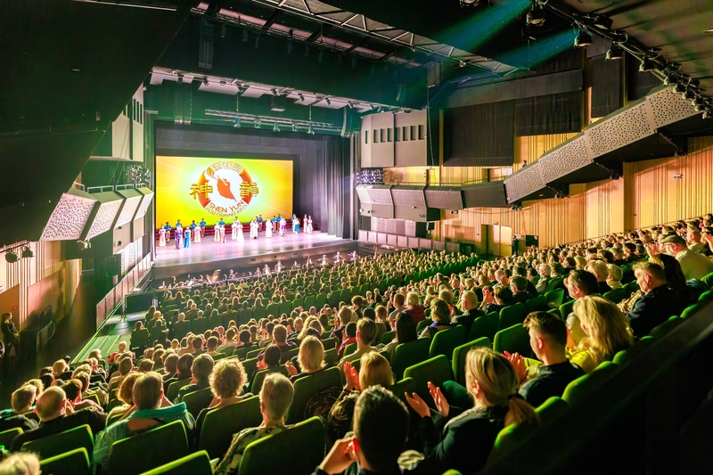 中共跨國干擾神韻演出 丹麥政要譴責