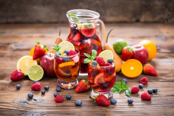 漿果、柑橘、黑葡萄等水果內富含槲皮素。（Shutterstock）