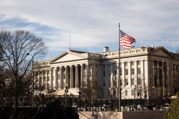 美制裁29艘影子油輪 擬切斷伊朗石油運輸