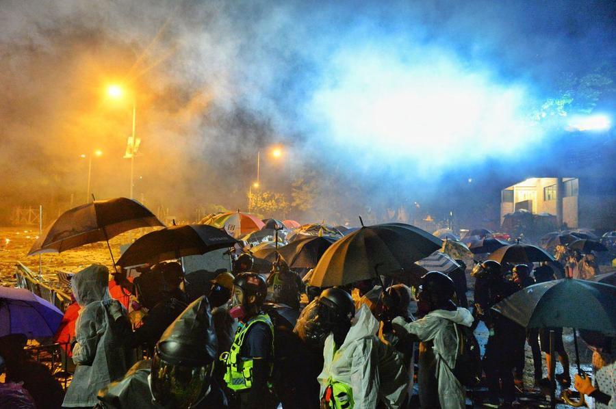 逃離香港女生终獲加移民身分 講述理大圍城經歷 