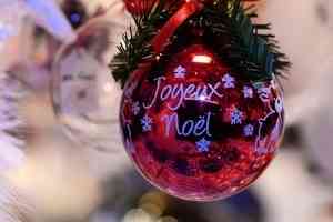 伊朗戰爭衝擊義烏聖誕商品廠家的成本和交貨