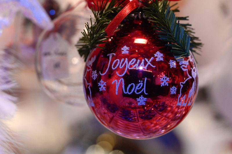 伊朗戰爭衝擊義烏聖誕商品廠家的成本和交貨