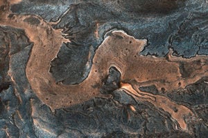 科學家在火星上拍到一條「龍」