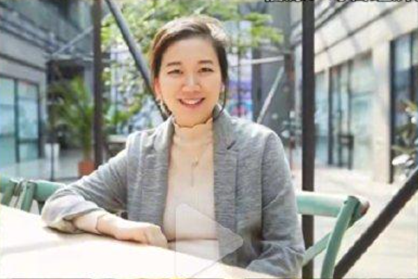 大陸富家千金胡佳佳接班7年 虧損近32億