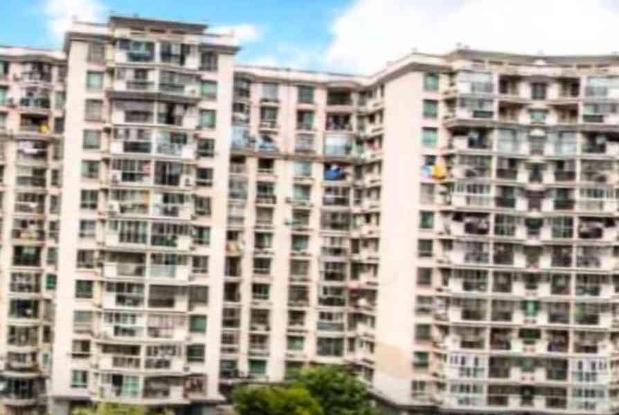 上海最大居民小區「炒掉物業」 登熱搜首位