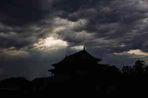 王友群：整人與挨整的「西南王」李井泉