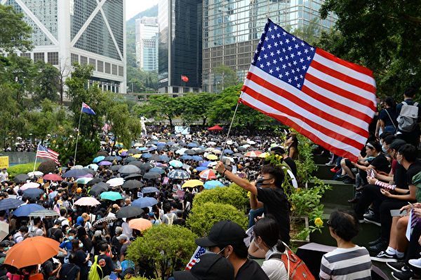 美國會通過香港人權法 專家談香港未來走向
