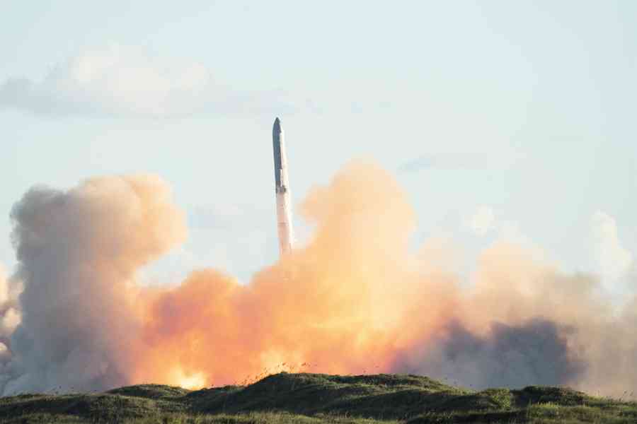 SpaceX星艦第11次試飛成功 離登月更近一步