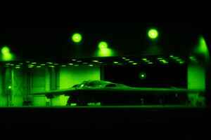 B-2轟炸機悄無聲息空襲伊朗 美空軍發布照片