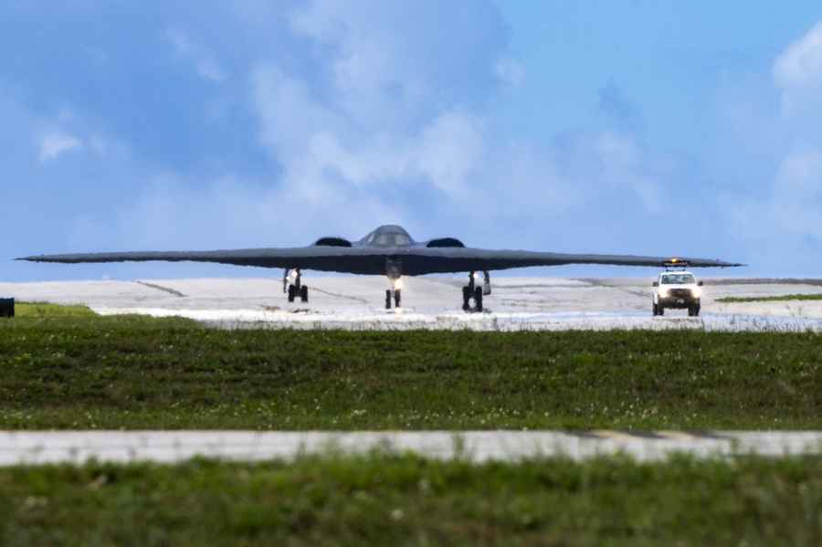 時隔5年美B-2轟炸機抵關島 在中共後院演習