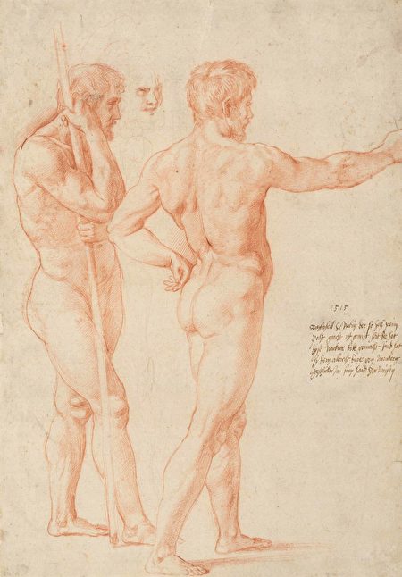 拉斐爾，《三個站立的男子》（Three Standing Men），約作於1514—1516年，紅粉筆素描，40×28 cm，維也納阿爾貝蒂娜博物館藏。畫面右側曾被早期收藏者剪裁，丟勒在畫上寫道：「1515年，烏爾比諾的拉斐爾，一個極受教宗推崇的人，作此裸體畫送給阿爾布雷希特‧丟勒，以展示其手法。」（公有領域）