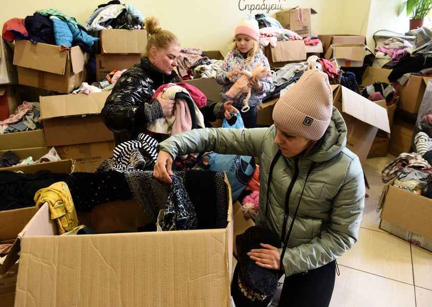 組圖：烏克蘭利沃夫物資捐贈站 協助難民