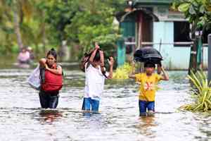 超級颱風「鳳凰」逼近 菲律賓恐掀5米風暴潮