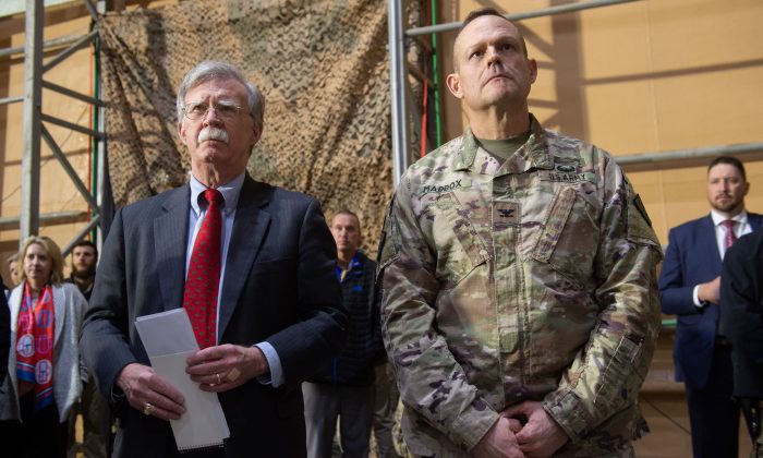 美國前國家安全顧問：伊朗政權必須垮台