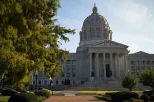 美國密蘇里州追討中方資產 正尋求聯邦認證