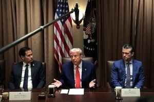 特朗普稱不排除會延長九十天對等關稅暫緩期