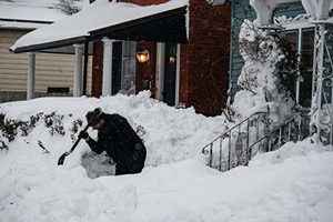 美國遭歷史性暴風雪襲擊 死亡人數不斷攀升