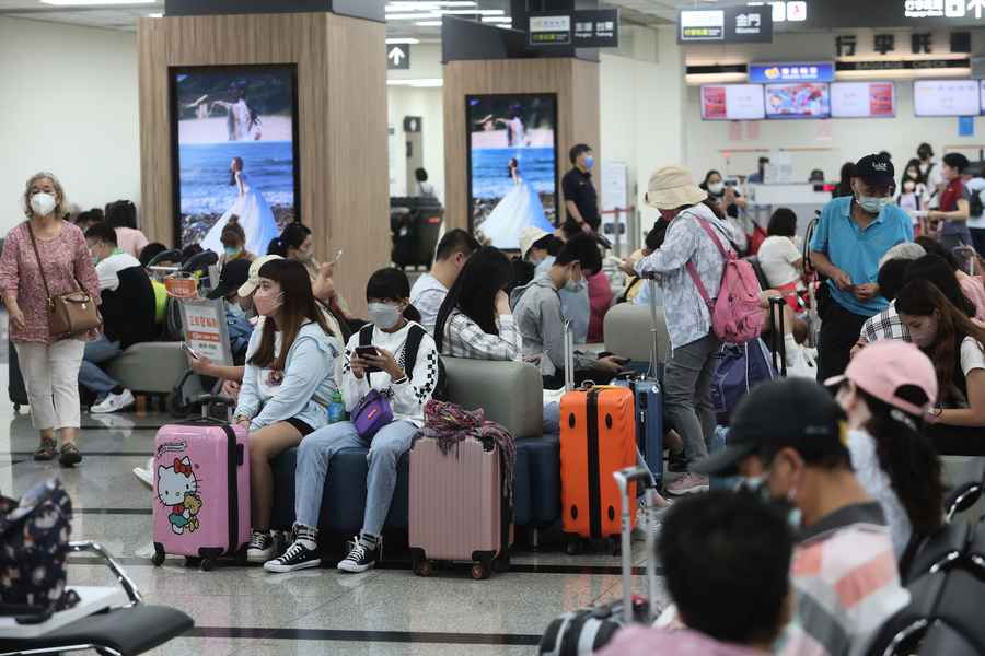 中共文攻武嚇 入境台灣的旅客不減反增