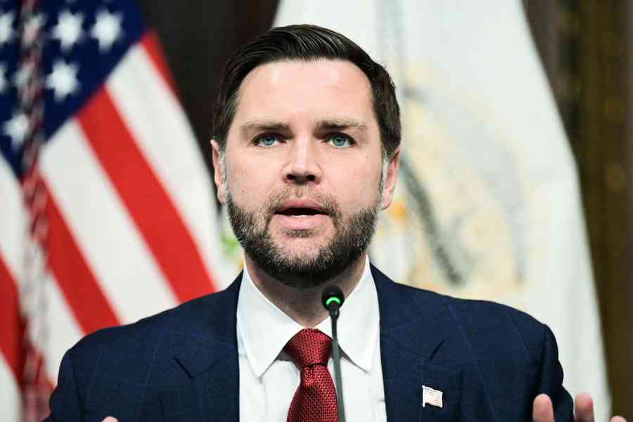 自稱UFO迷 萬斯如何看待「外星人」