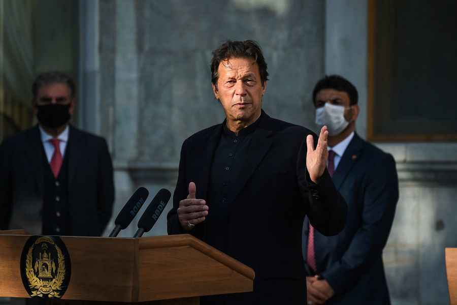 議會通過不信任動議 巴基斯坦總理被免職