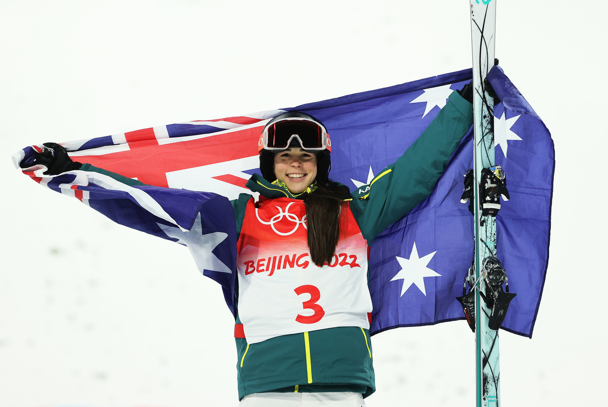 2022年2月6日，在2022冬季奧林匹克運動會女子雪上技巧決賽中，23歲的澳洲姑娘傑卡拉·安東尼（Jakara Anthony）以83.09分的成績，奪得澳洲冬奧史上第六枚金牌。（Cameron Spencer/Getty Images）