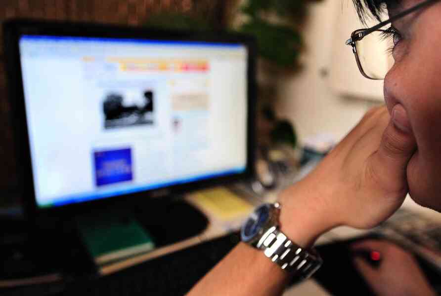  甘肅男翻牆瀏覽境外社媒訊息被判三年 引關注