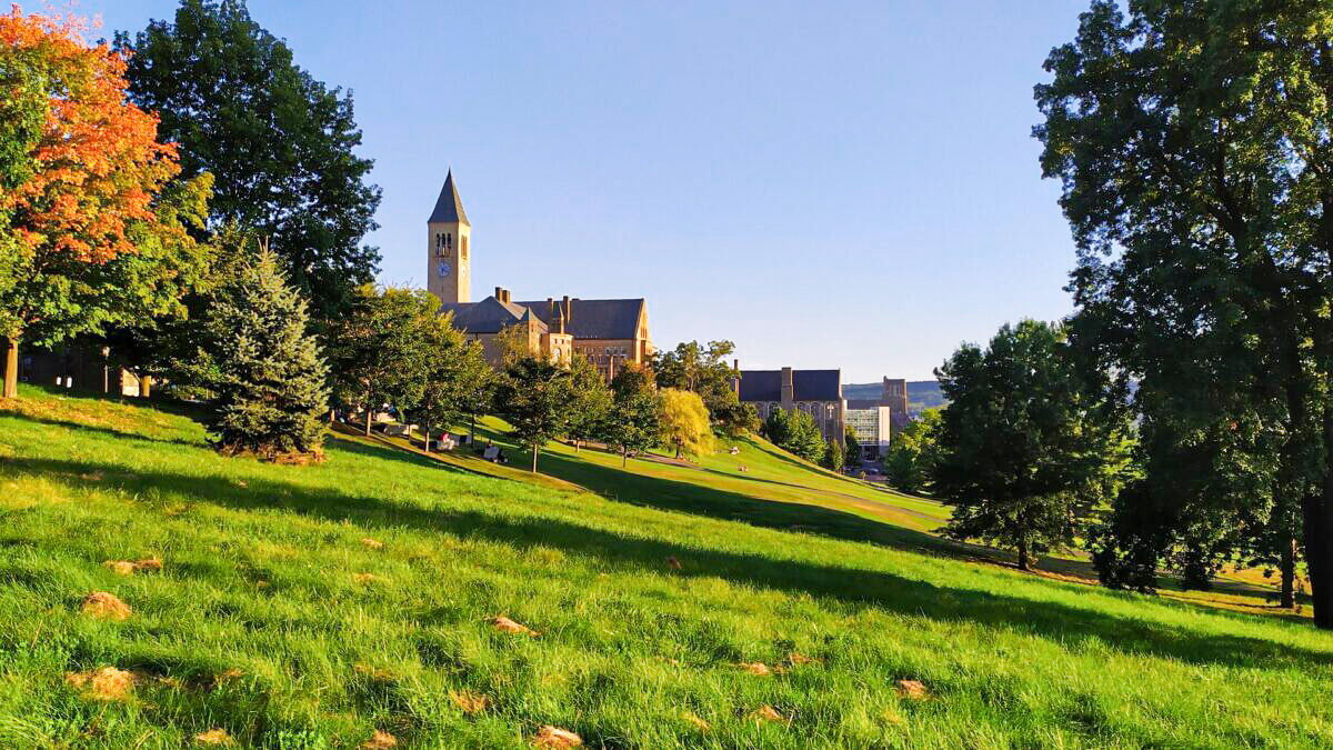 美國紐約州伊薩卡（Ithaca）康奈爾大學（Cornell University）一角。（guillegalmes/Pixabay.com）