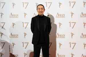 新年檔票房同比減四成 張藝謀新片評分最低