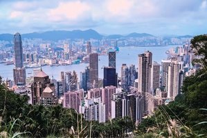 香港民眾為移民賣房 待售房屋大增44%