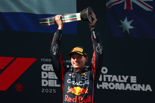 F1伊莫拉站：紅牛車手韋斯達賓一路領跑奪冠