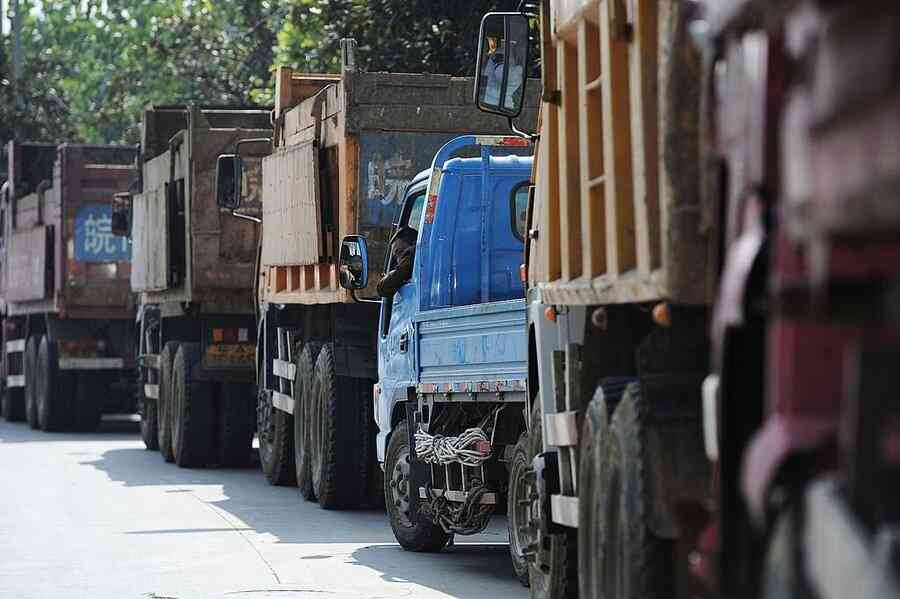 中東戰事升溫 中國油價飆漲 運輸業受重創