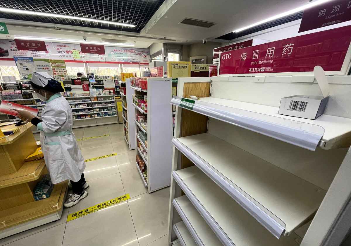 2022年12月15日北京一家藥店的感冒藥被一掃而空。（Yuxuan Zhang/AFP）