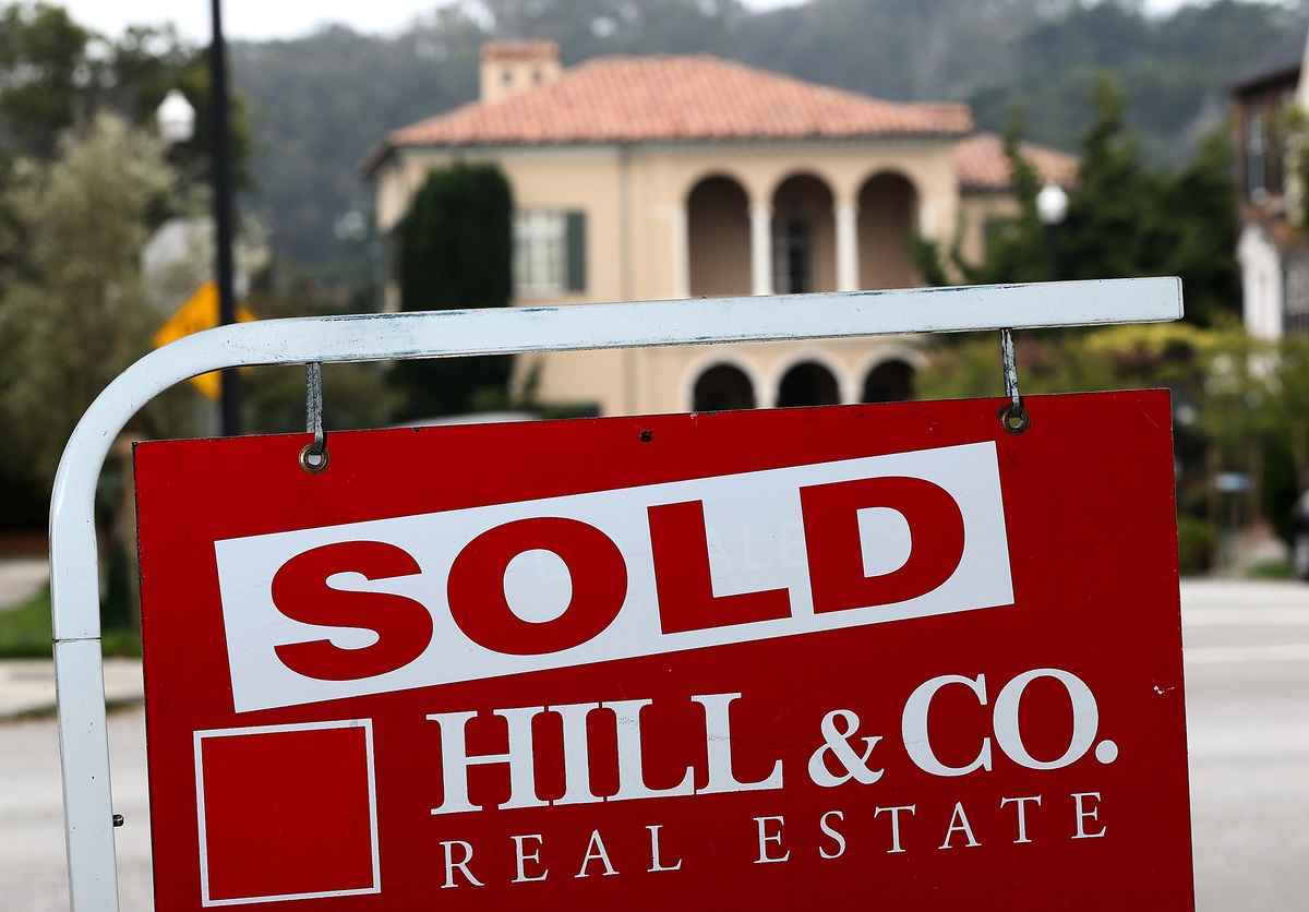 加州三藩市一處已售出的房產。（Justin Sullivan/Getty Images）