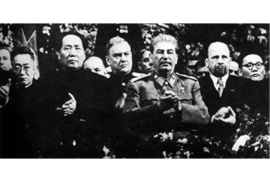 撣封塵：毛澤東詩詞對中華祖先的貶損