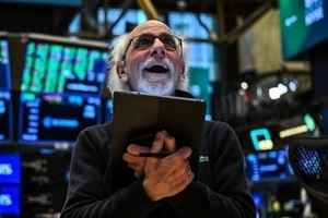 特朗普暫免科技產品關稅 美股期貨與亞股齊揚