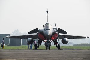 飆風戰機中印邊境訓練 印金箭中隊將增女飛官