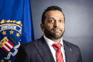 《大紀元》獨家專訪FBI局長 聚焦九話題