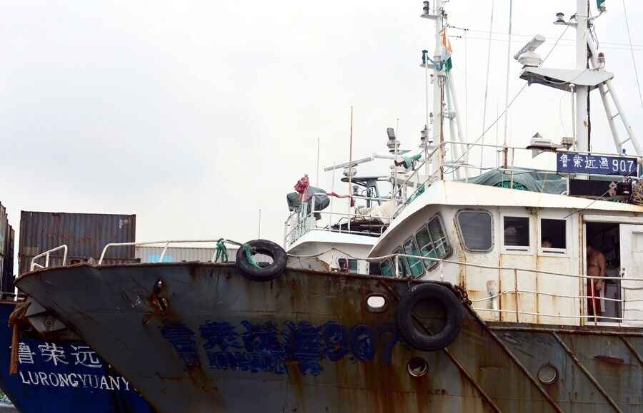 中共國主導漁業「暗網」操作 在南美非法捕撈