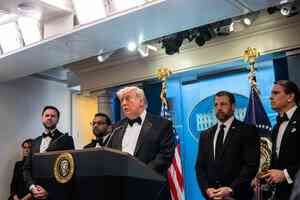 特朗普白宮開記者會 詳述記者晚宴遇襲經過